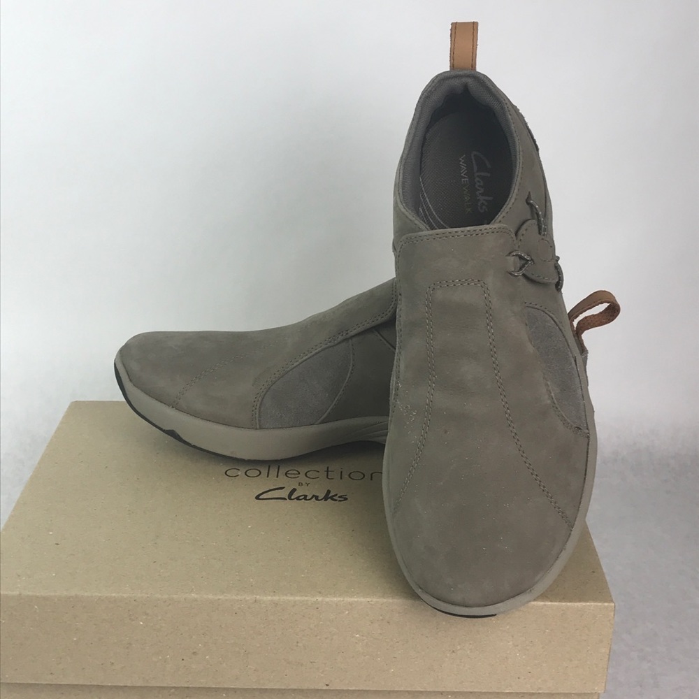NWT Clarks Wave River Slip on weatherproof